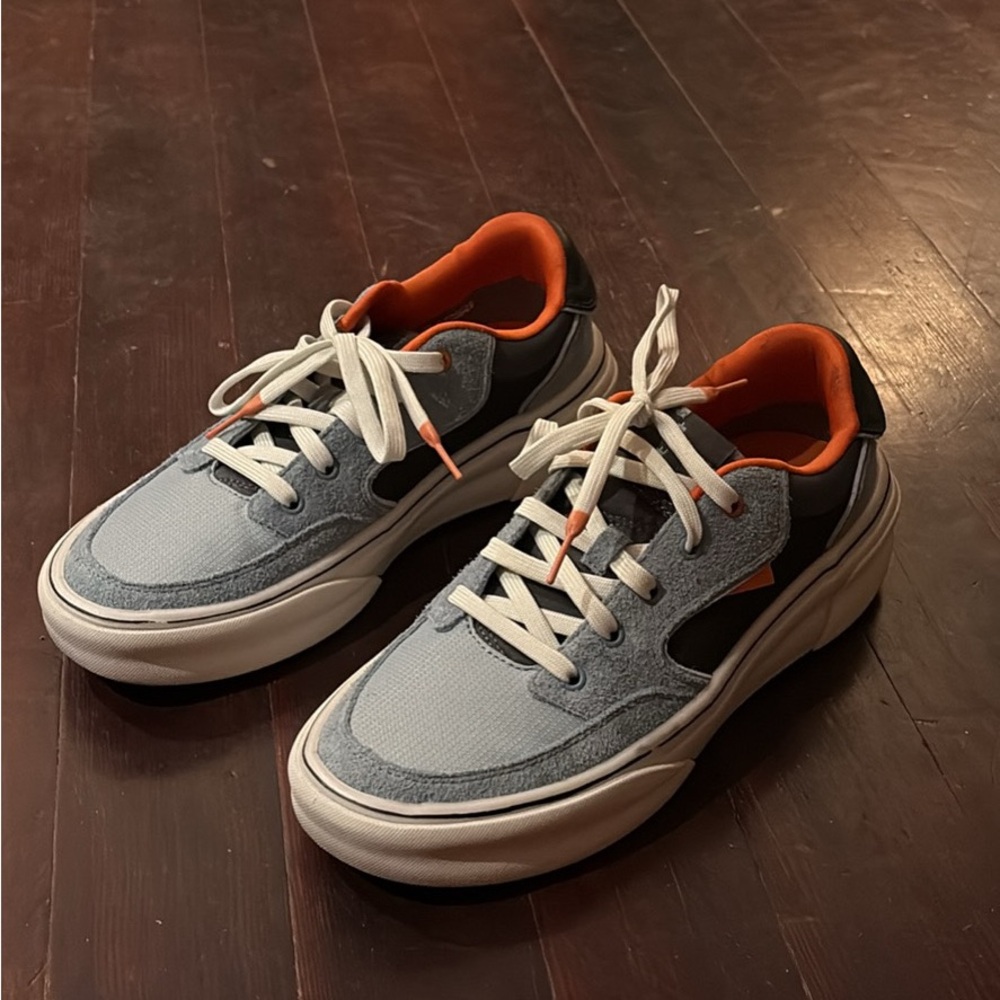 Reef Men's Sneakers in Gray and Orange